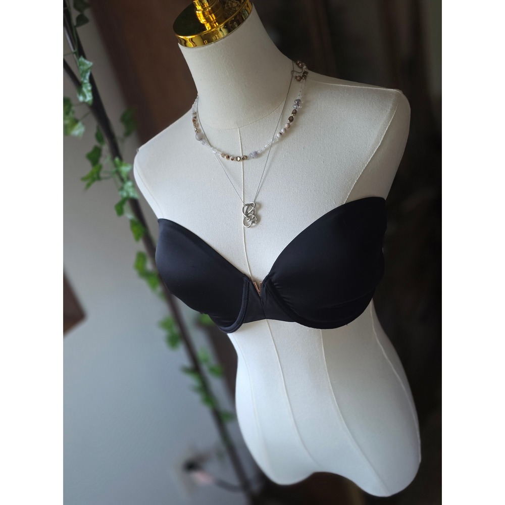 Victoria's Secret || Multi-Way Strapless Bra || Size: 38D ||